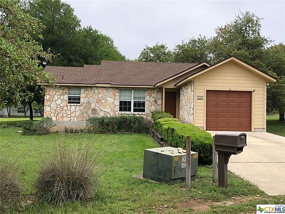 3rd image of 12 Wildwood Cir