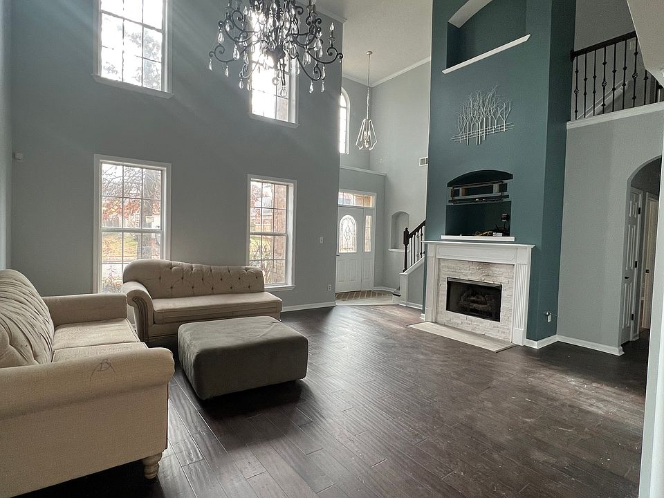 1st image of 9202 Chastain Pl