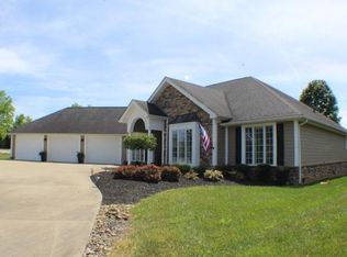 9 Wolfe Dr, Huntington, WV 25705