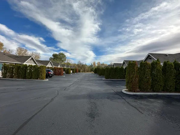 71 S 39th Ave #105, West Richland, WA 99353