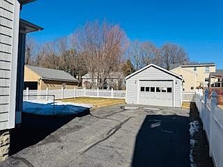 4th image of 15 Rudman Road