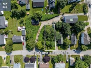 39 Beacon St, Yarmouth, NS B5A2W5