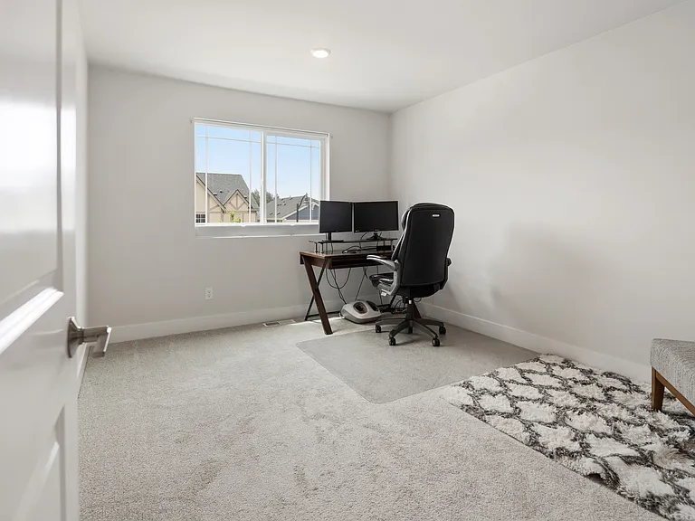 14999 NW Evelyn St — Photo 33