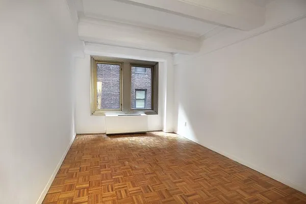 Rented by Manhattan Skyline | media 2