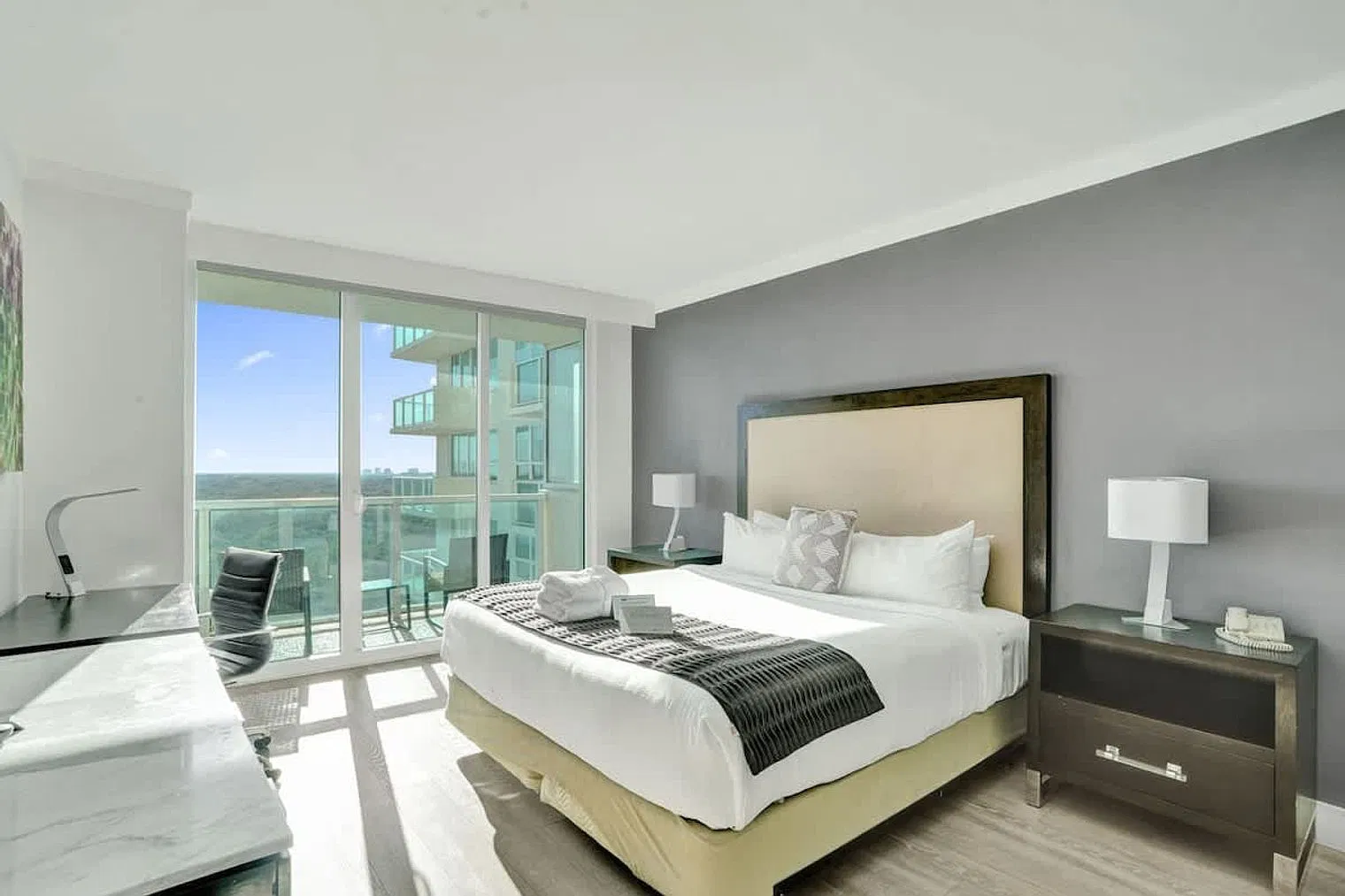 Studio, 1.0 bath, 387 sqft, $7,485 — Photo 1