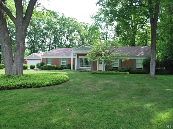 1512 Rulane Dr, Lapeer, MI 48446