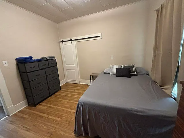 823 College Ave — Photo 10