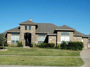 215 Country Club Blvd, Portland, TX 78374