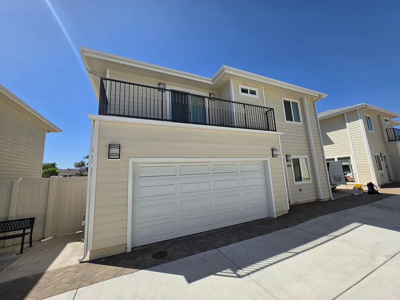 4 bed, 1689 sqft, $3,450 — Photo 2