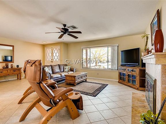 5th image of 6124 W Gilmore Ave