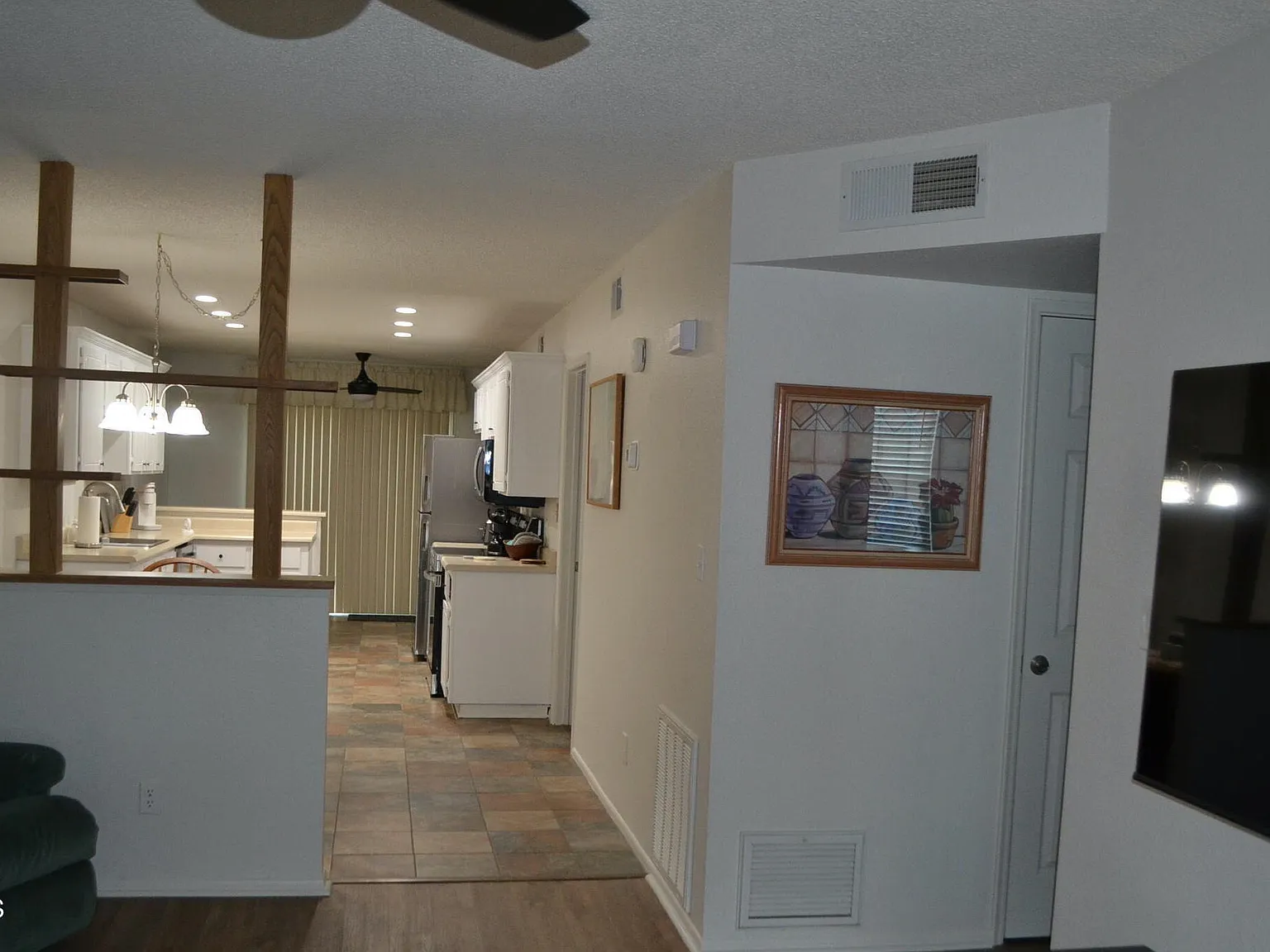 2 bed, 2.0 bath, 1060 sqft, $2,395 — Photo 3