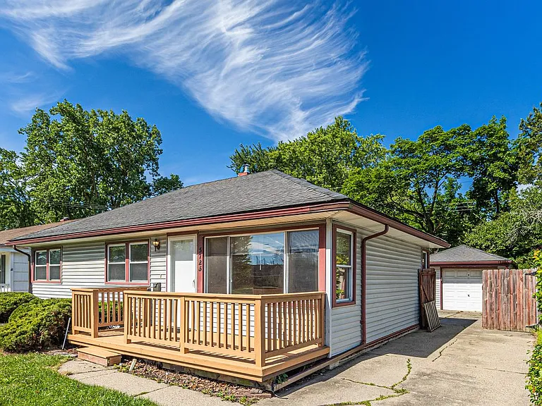 3725 Coolidge Hwy — Photo 13