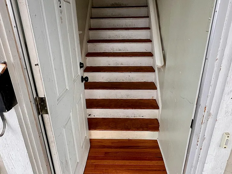 1012 N Walnut St #B — Photo 5