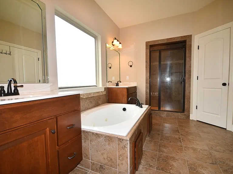 8751 Seven Lakes Dr — Photo 13