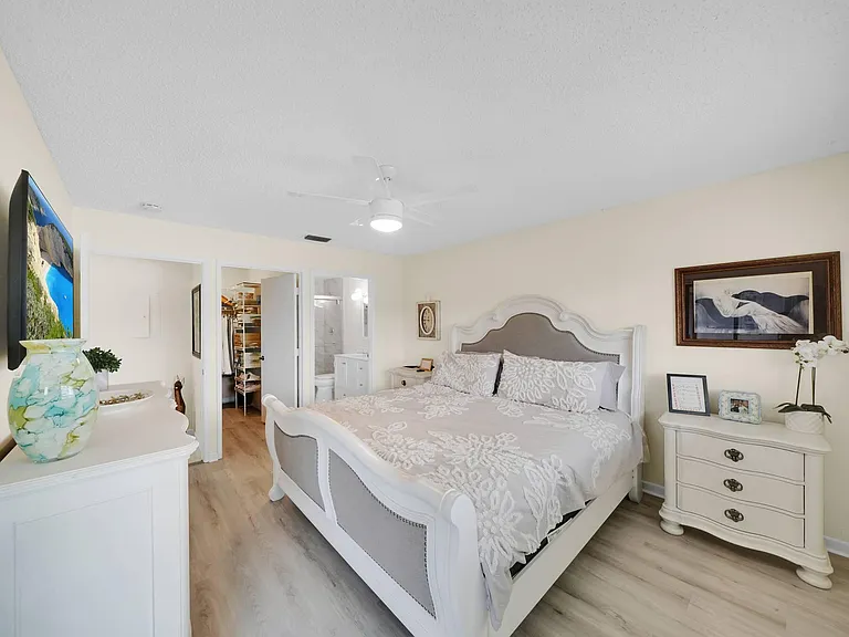15011 Ashland Cir #23 — Photo 29
