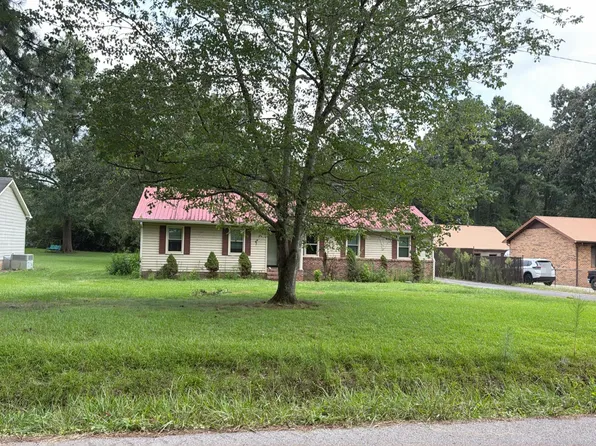 207 Inglewood Dr, Tullahoma, TN 37388