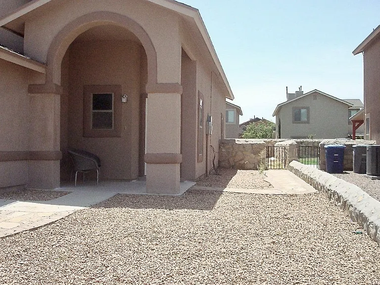 11728 Mesquite Bush Dr — Photo 17