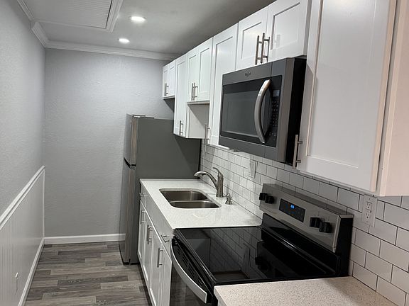 2nd image of 1630 Bottlebrush Dr NE #98bbebce7