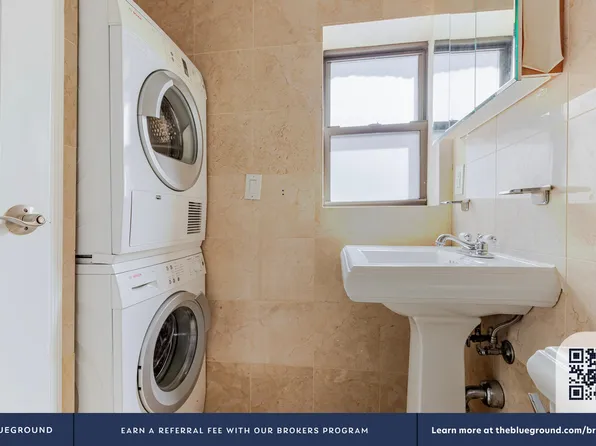 118 Christopher Street image 14 of 21