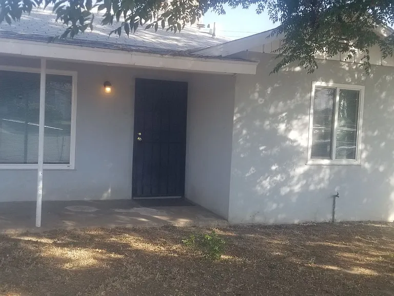 3015 Glenwood Pl — Photo 2