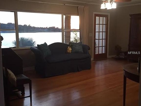 2nd image of 917 Hill Dr E