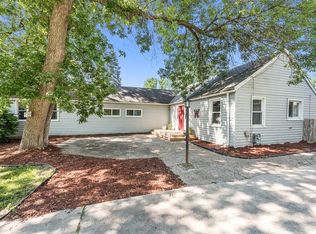 6820 NW 6th Dr, Des Moines, IA 50313