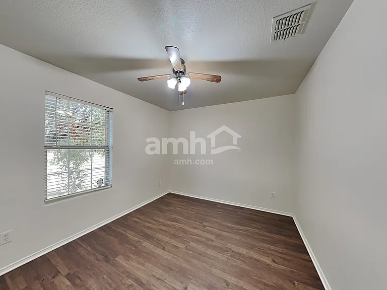 1101 Eagle Claw Dr — Photo 19