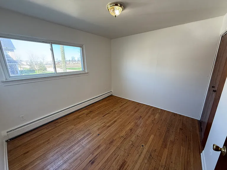 29250 Longview Ave #14 — Photo 5