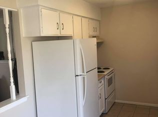 305 NE Westwind Dr APT A, Lees Summit, MO 64086