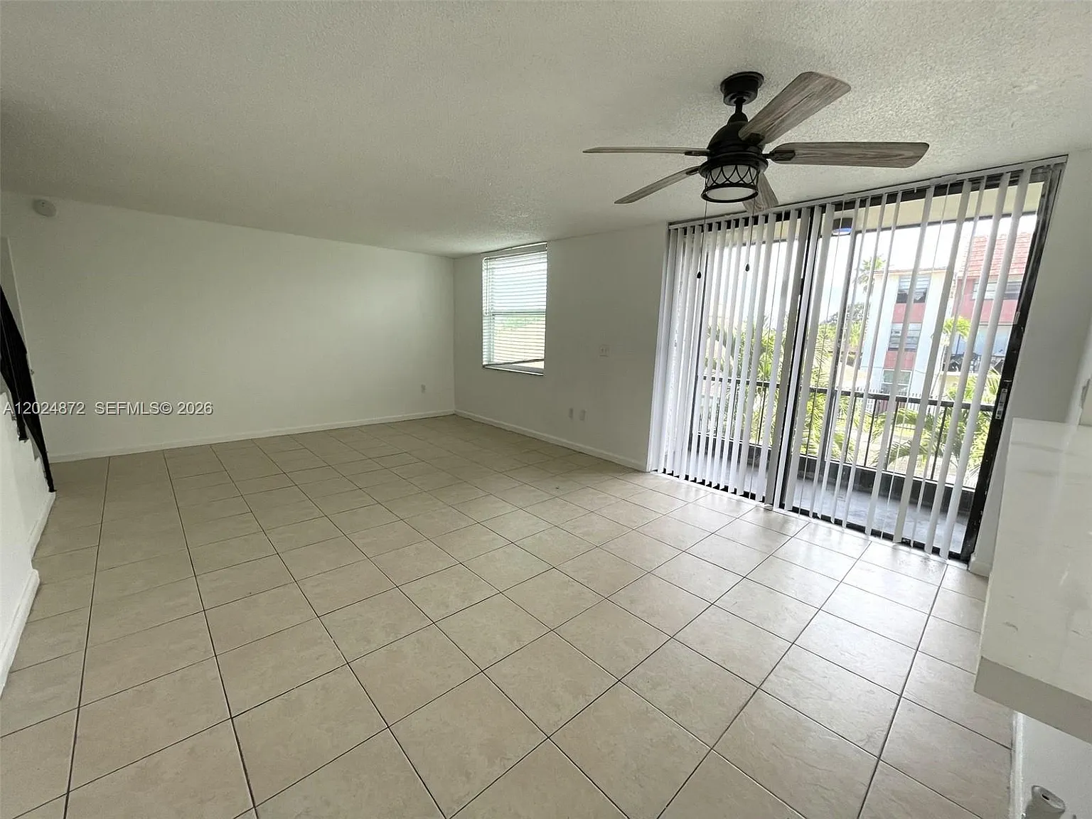 Tree Garden Condo — Photo 3