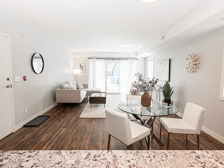 515 McMillan Ave #2 — Photo 1