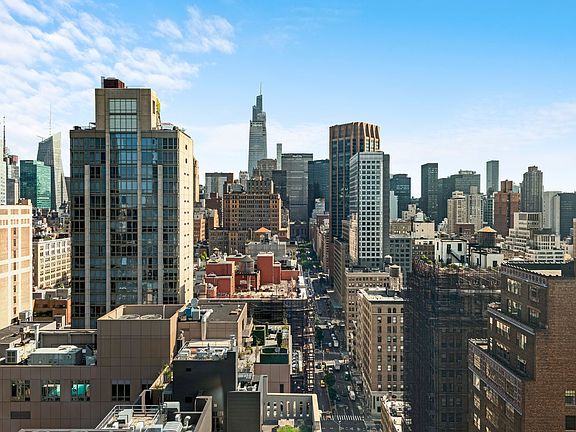 5th image of 400 Park Ave S #28C