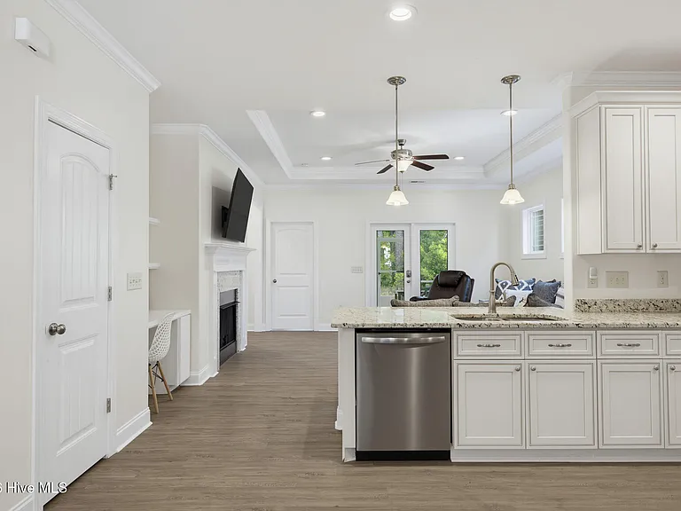 1306 Old Folkstone Rd — Photo 17
