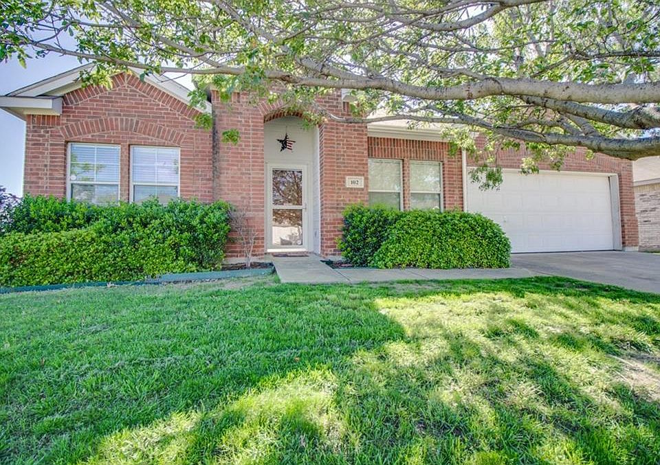 1st image of 102 Jennie Marie Cir