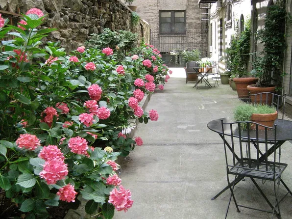 125 Cabrini Boulevard A52 image 17 of 18
