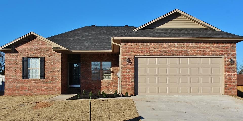 1st image of 405 Ashbrook Ln