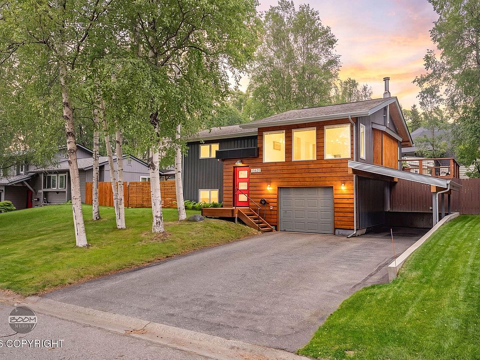 1st image of 13621 Sunset View St