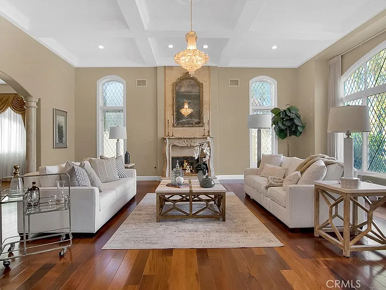 25504 Colette Way — Photo 3