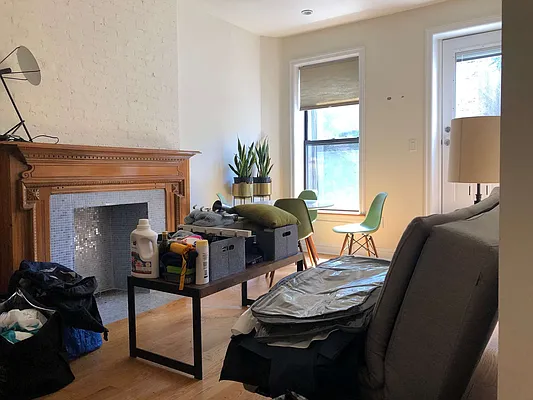 Rented by One New York Realty Inc | media 10