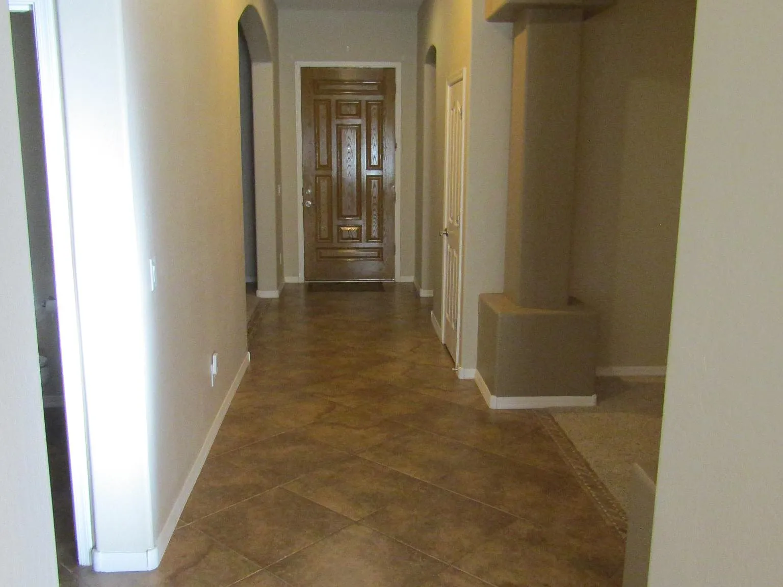 4 bed, 2.5 bath, 2908 sqft, $2,700 — Photo 3