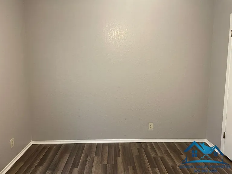 116 Hidalgo St — Photo 11