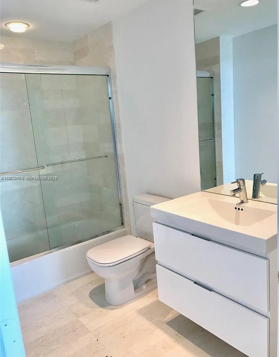 Marina Palms Residences S — Photo 4