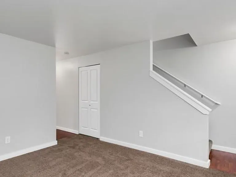 412 Center Rd #F2 — Photo 10