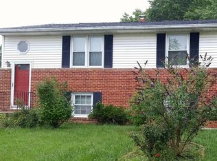 1 Dunsinane Dr, New Castle, DE 19720