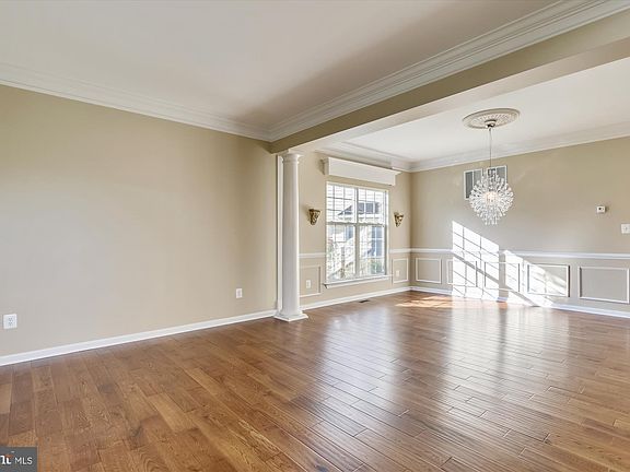 4th image of 20215 Hidden Creek Ct