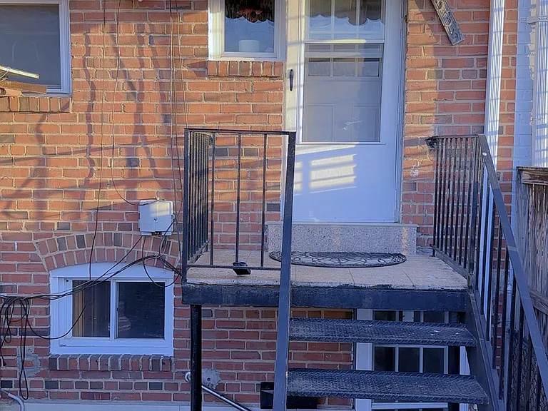 1535 K St SE — Photo 33