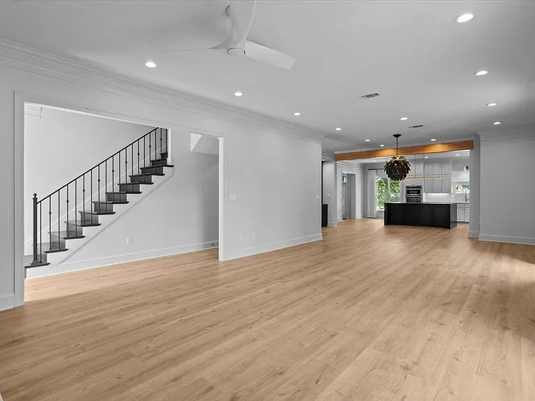 30 Crane Park — Photo 13