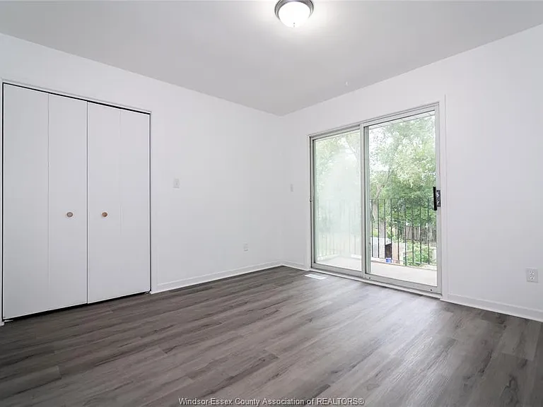 16 Eugenie St #UPPER — Photo 33