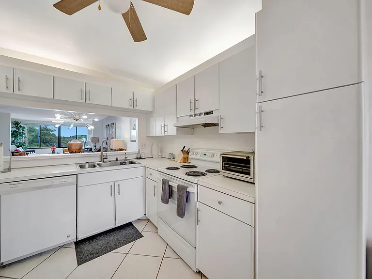 9485 N Belfort Cir #308 — Photo 15
