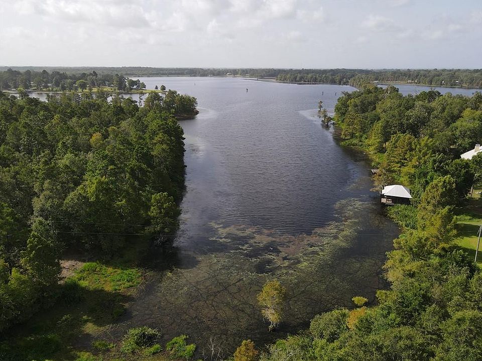 1st image of 107 Old Levee Rd